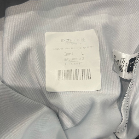 NWT- Excision- Womens Venom Leggings- Seafoam Color, Size Large - Picture 11 of 11